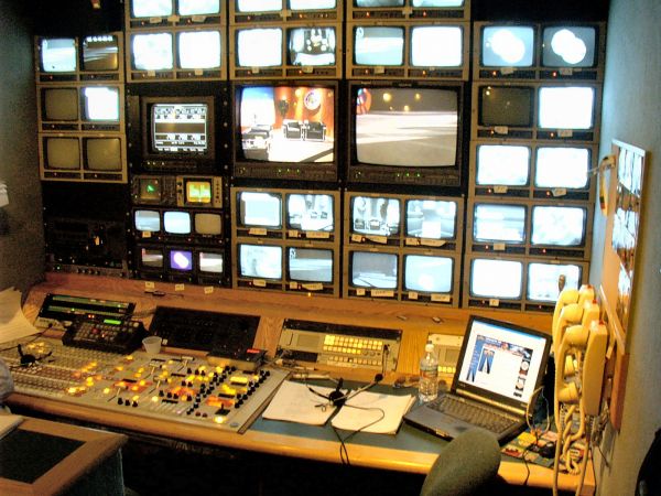 Networking for TV Show #274<br>1,600 x 1,200<br>Published 9 years ago